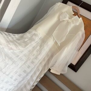 Miss U Ivory wedding Dress with Pearl Buttons 3X